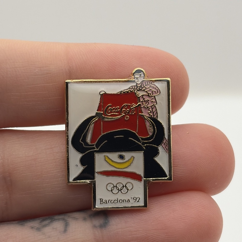 1992 Barcelona Summer Olympics Coca-Cola Coke Matador Bull Toro Lapel Hat Pin